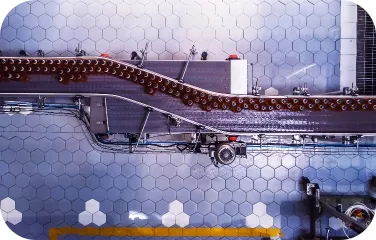 Scheduling dashboard displaying timelines, tank utilization, and alerts.