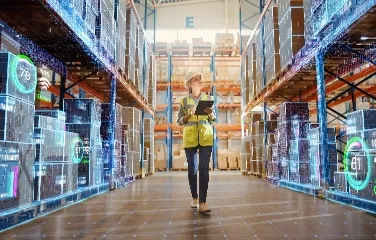 Warehouse worker using AI-powered digital inventory system